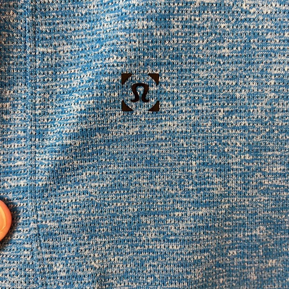 Lululemon - Picture 3 of 3